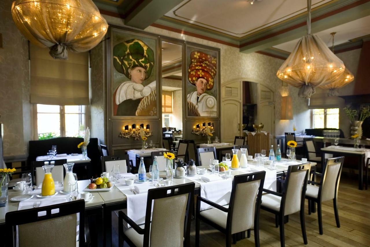 Fletcher Hotel-Restaurant Kasteel Erenstein Керкраде Ресторан фото